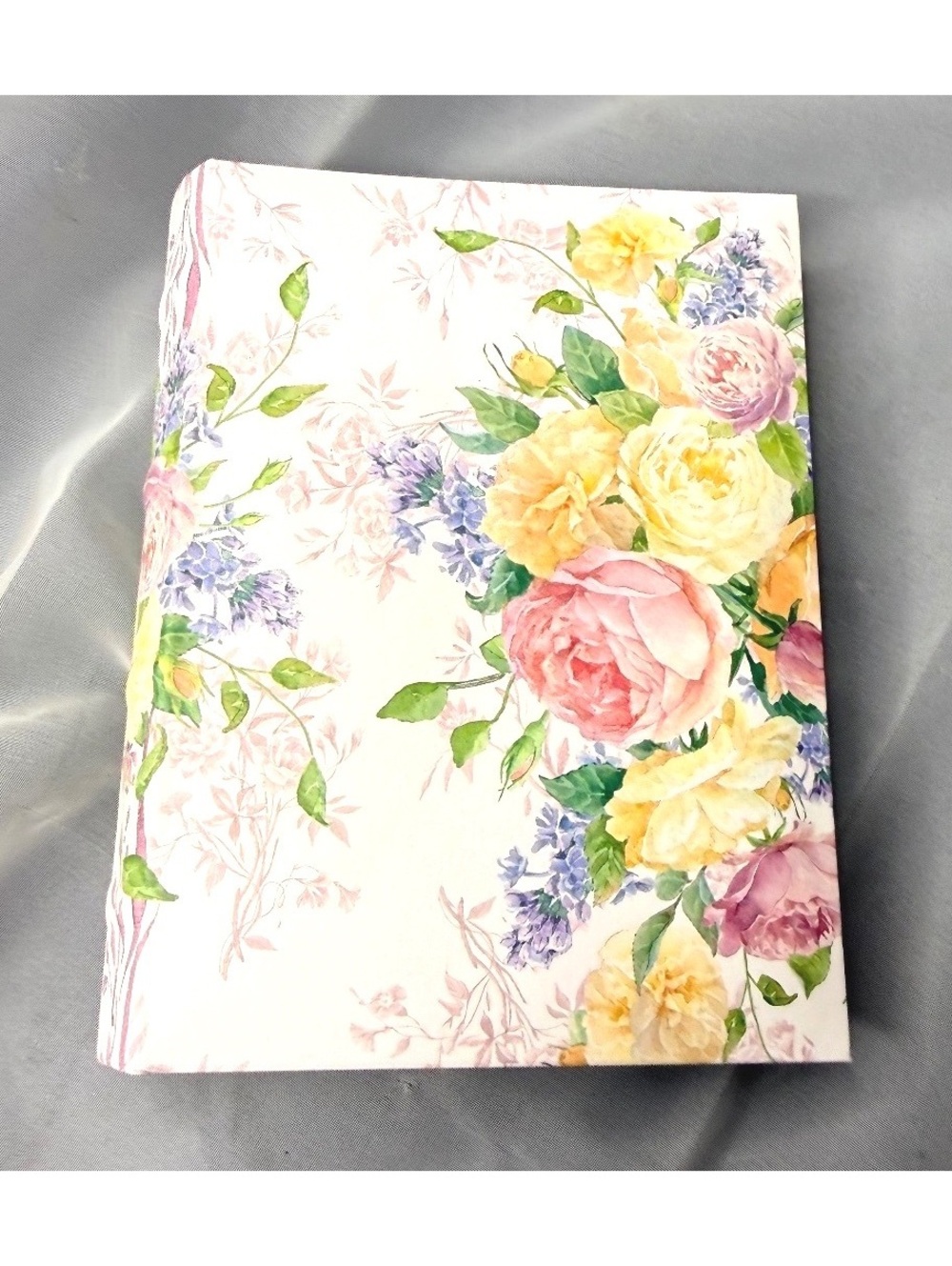 90s Vintage Floral Photo Album 4x6 Slip-In Photo Book Cottagecore Rose Print